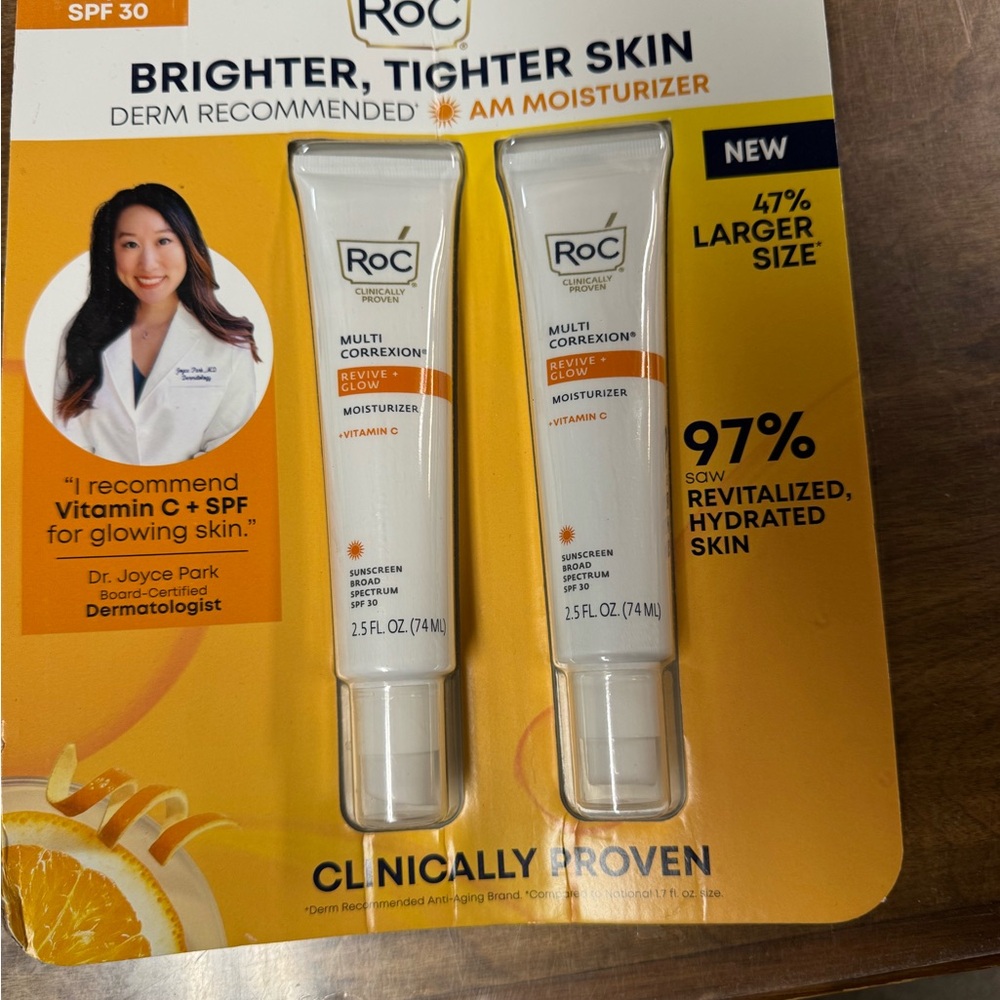 Multi Correxion Revive + Glow Moisturizer SPF 30 - White